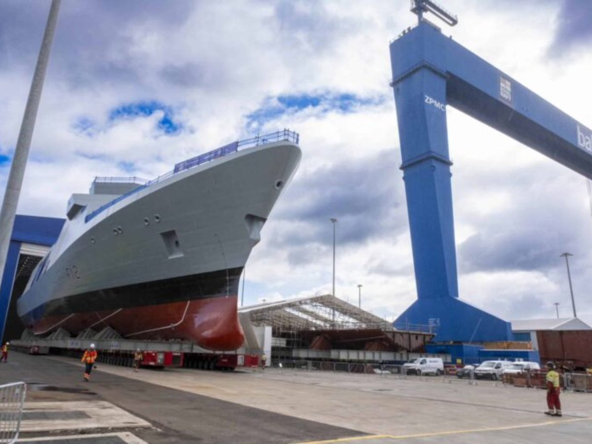 O Reino Unido apresentou oficialmente sua mais nova fragata de uso geral: a HMS Venturer. O navio é o primeiro exemplar da classe Inspiration, que integra um programa de £10 bilhões destinado a modernizar e fortalecer a Marinha Real britânica.