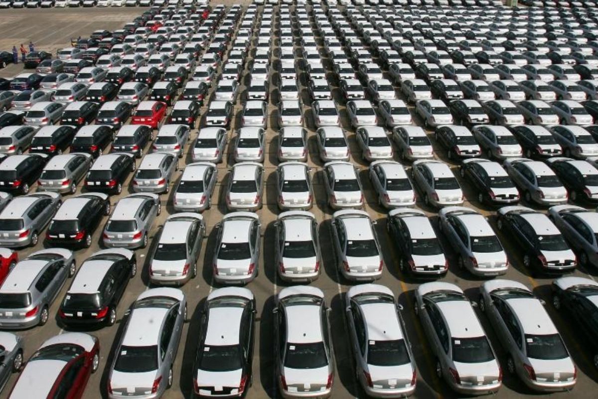 Quais montadoras em crise venderam MENOS em 2024 no Brasil?