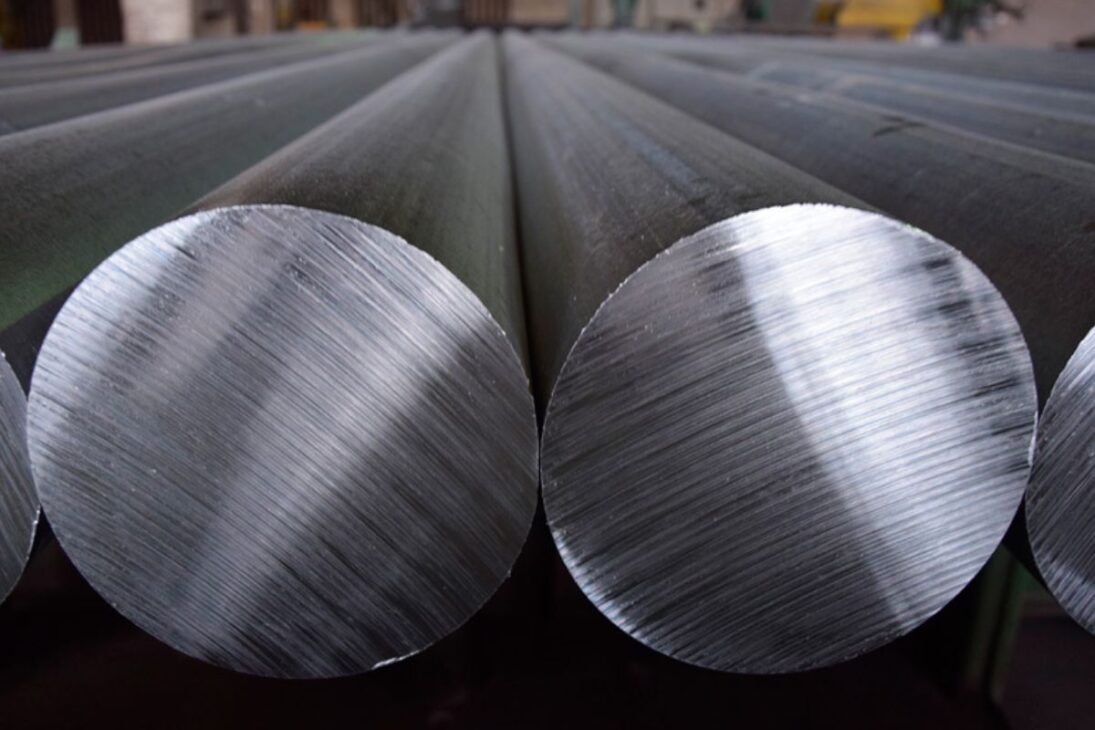 El metal más abundante en la corteza terrestre no es el hierro