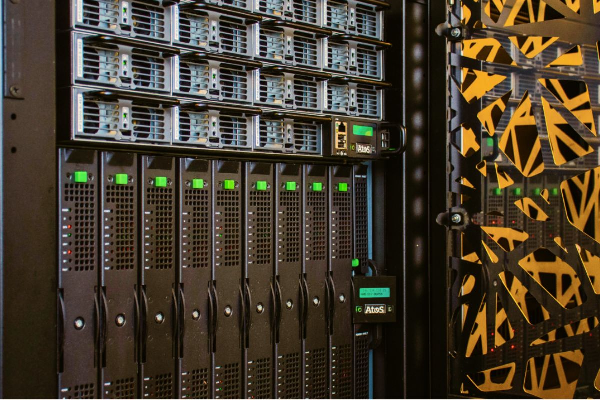 Supercomputador Santos Dumont: o "cérebro" brasileiro para ciência!