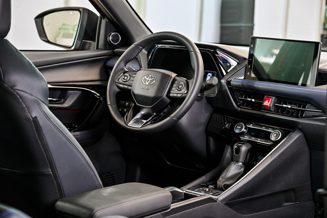 Toyota Yaris Cross Híbrido: Increíbles 32 km/l en la Ciudad? Vea Cómo el Nuevo SUV Quiere Liderar en Economía!