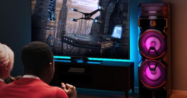 Nova caixa acústica XBOOM RNC9 da LG é oficialmente lançada no Brasil com 410 W de potência e recursos para festas