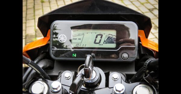 Yamaha lança moto que faz 45 km por litro — até 700 km de autonomia com tanque cheio; conheça a Yamaha Factor DX 150
