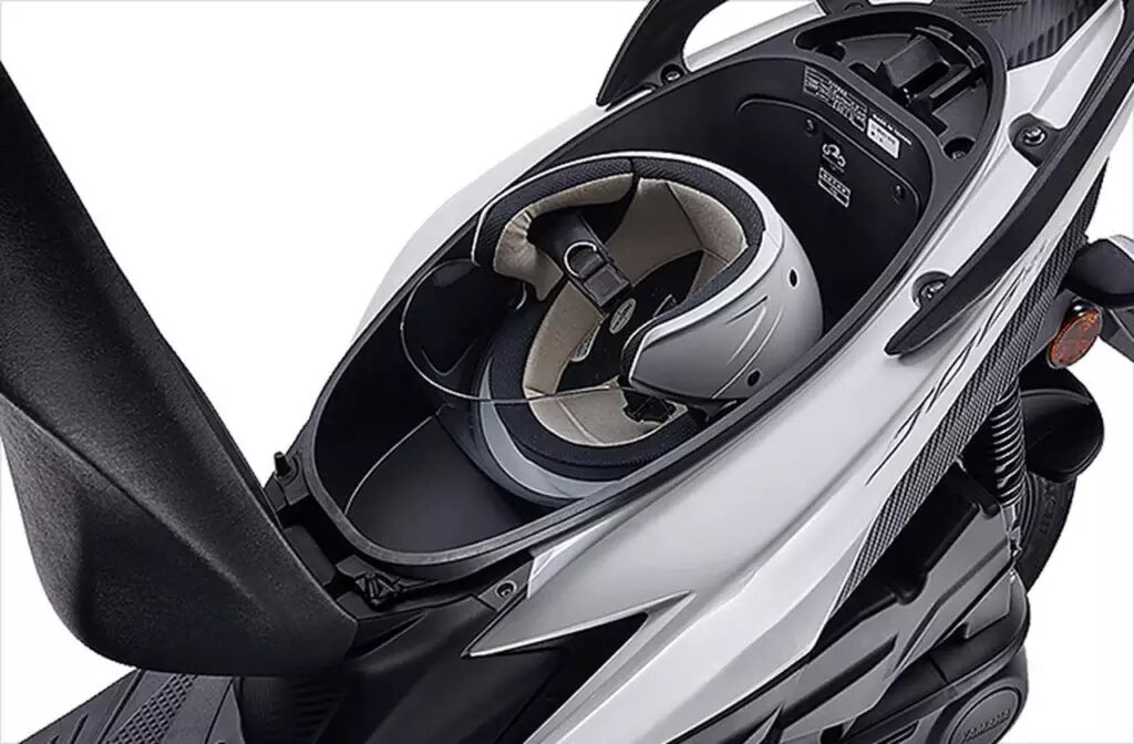 Yamaha lanza la JOG 125: scooter moderna, barata y que hace hasta 51,9 km/l! Ideal para la ciudad, llega con estilo y economía