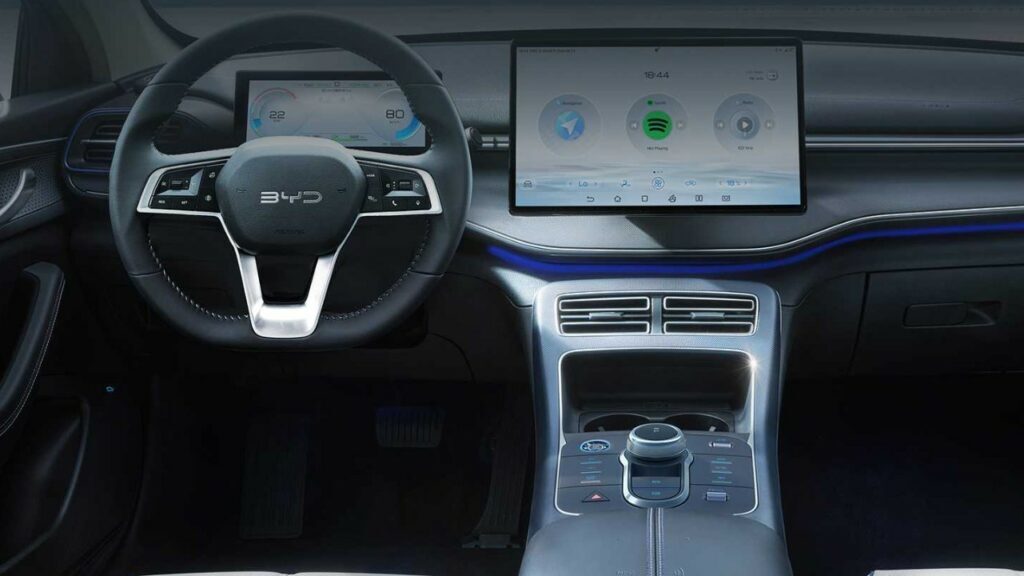 Descubre Cómo El BYD King L Está Revolucionando La Movilidad Eléctrica En Brasil Y Convirtiéndose En El Preferido De Los Conductores Que Buscan Innovación Y Sostenibilidad. (Imagen/ Reproducción)