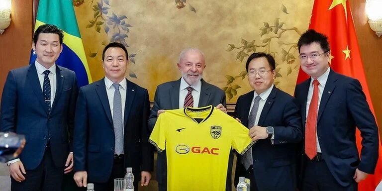 GAC Motor invierte en Brasil, promete transformar el mercado automotriz con US$ 1,3 mil millones y producción de vehículos eléctricos e híbridos.