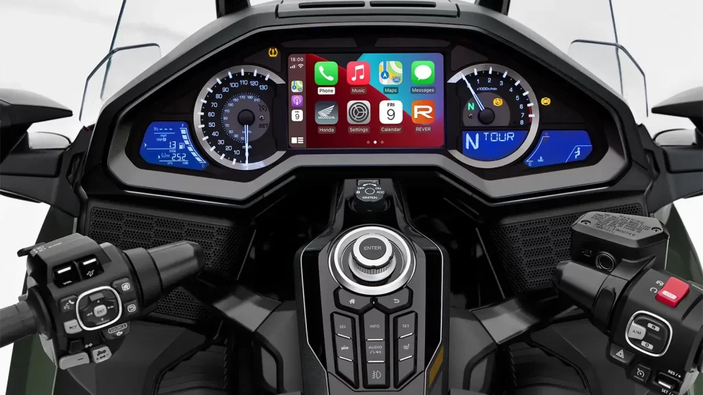 Honda Gold Wing 2025, con su motor de 1.833 cc, redefine el segmento de motos de turismo, ofreciendo potencia, confort e innovación como nunca antes.