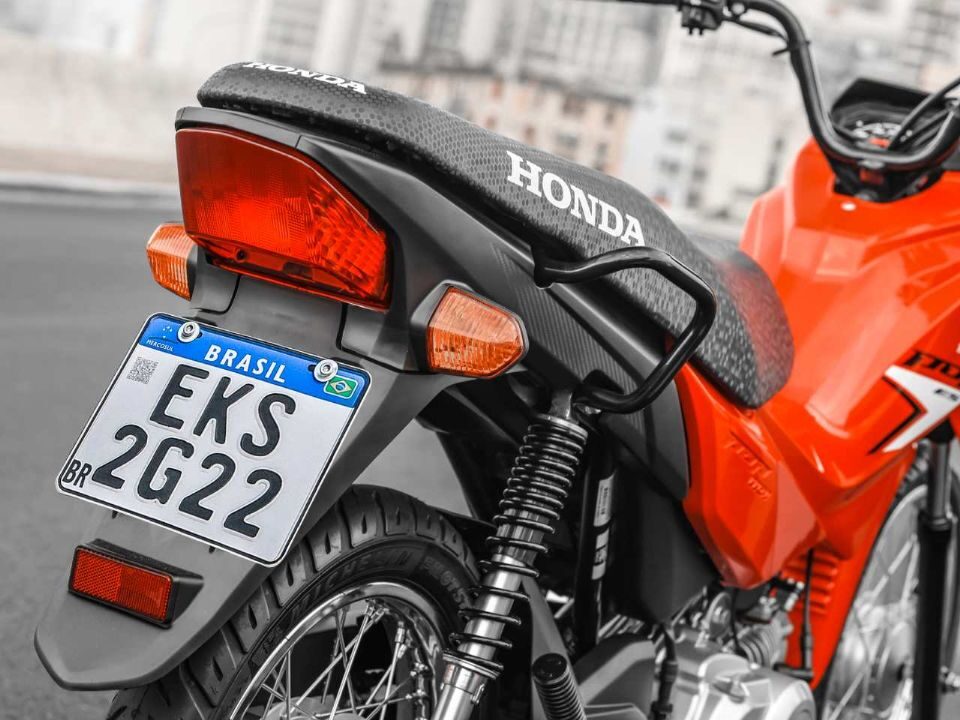 Nueva Honda Pop 110i ES 2026 llega a Brasil con cambios, más economía y rendimiento urbano para quienes quieren agilidad y bajo costo.