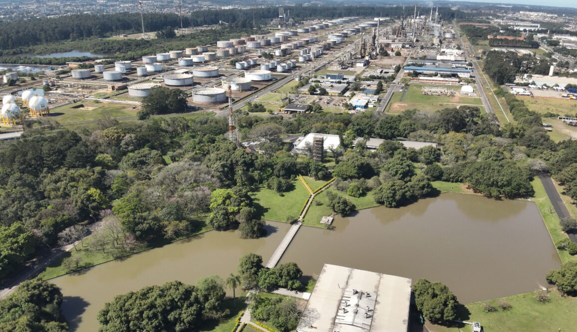 Parada da Refap tem investimento de R$ 557 milhões e vai mobilizar 2,9 mil trabalhadores. (Imagem/ divulgação Petrobras)