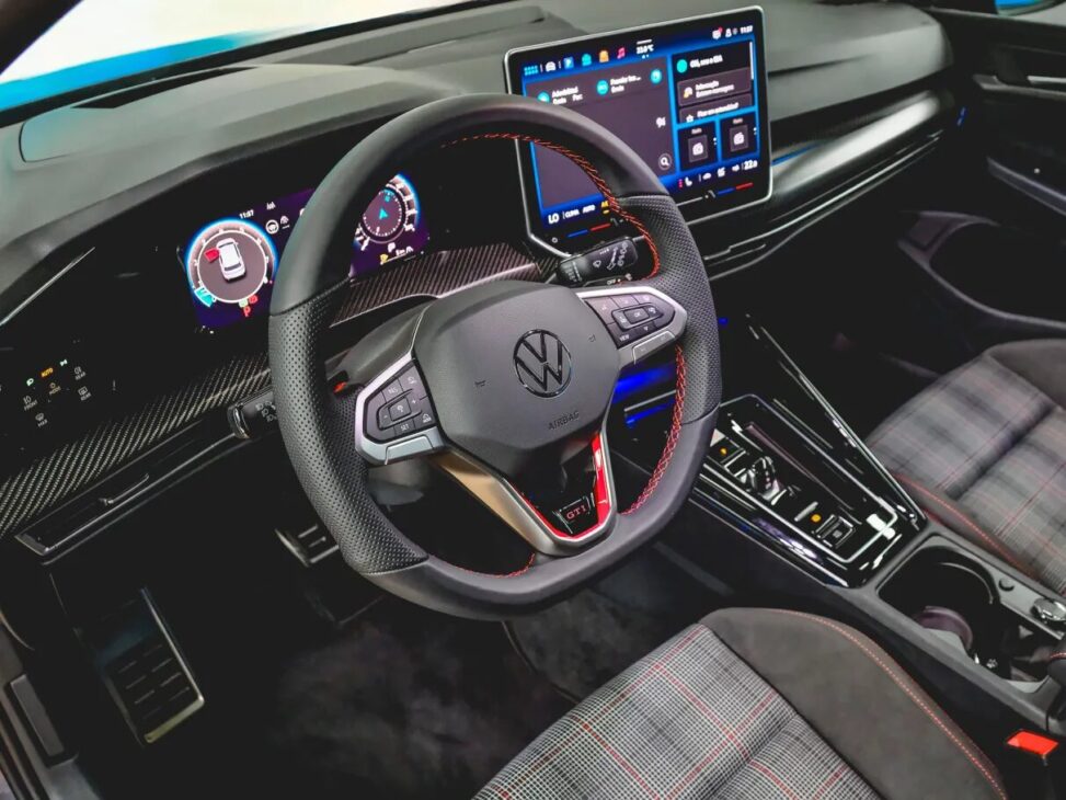 Volkswagen Anuncia Golf GTI Eléctrico Monstruoso, Con Tecnología Avanzada Y Potencia De Hasta 300 Cv, Marcando Nueva Era De Los Deportivos Eléctricos.