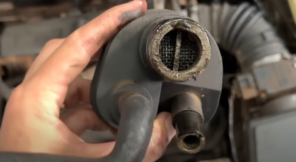 El costo de R$1.000 en reparaciones que puede ser evitado por el impresionante poder de 5 manutenciones en el auto, realizadas con solo R$50