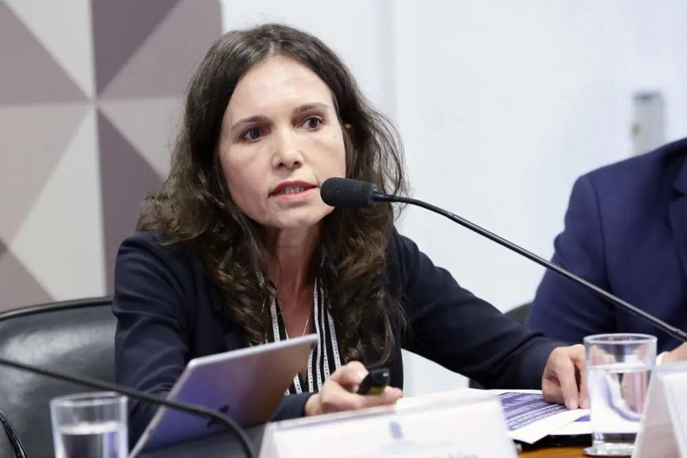 Márcia Eliza vuelve al INSS para combatir fraudes que desviaron millones de jubilados. Gobierno Lula apuesta en fiscalización de impacto.