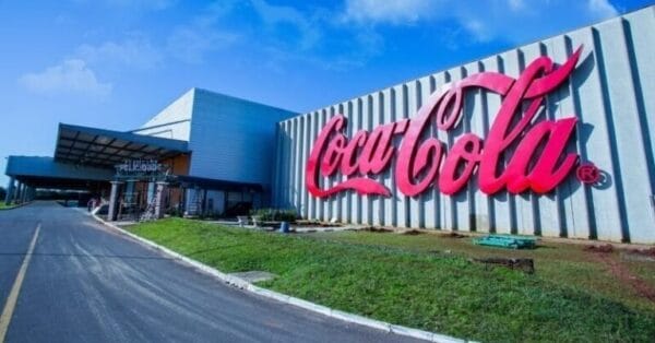Uberlândia receberá a fábrica mais moderna da Coca-Cola no mundo, com investimento bilionário e foco em tecnologia e sustentabilidade.