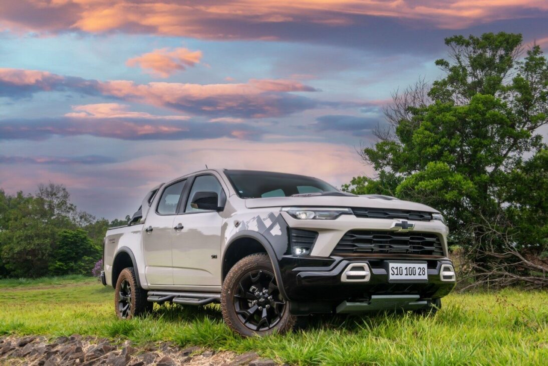 Chevrolet lanza edición limitada de la S10 100 Años, con suspensión off-road y diseño exclusivo para celebrar su centenario en Brasil.