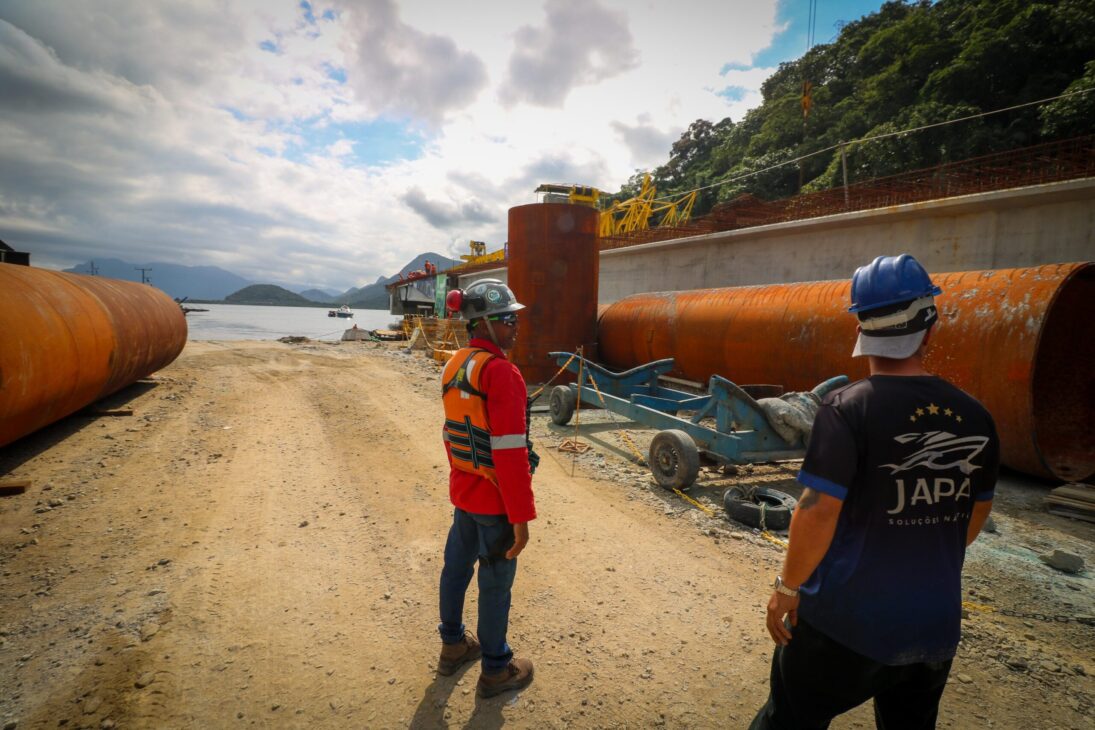 Día del Trabajador: las manos que construyen la Puente de Guaratuba - 30/04/2025 - Foto: Geraldo Bubniak/AEN