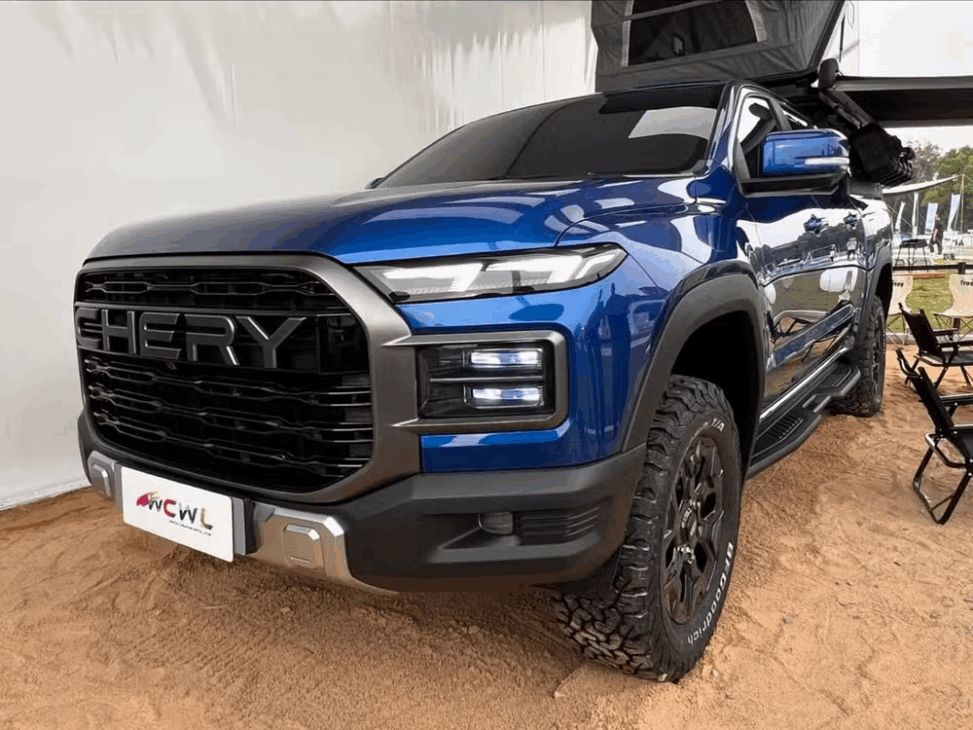 Chery apuesta en picape híbrida plug-in para desafiar Hilux, Ranger e S10, unindo design moderno, potência e tecnologia avançada no Brasil e Oceania.
