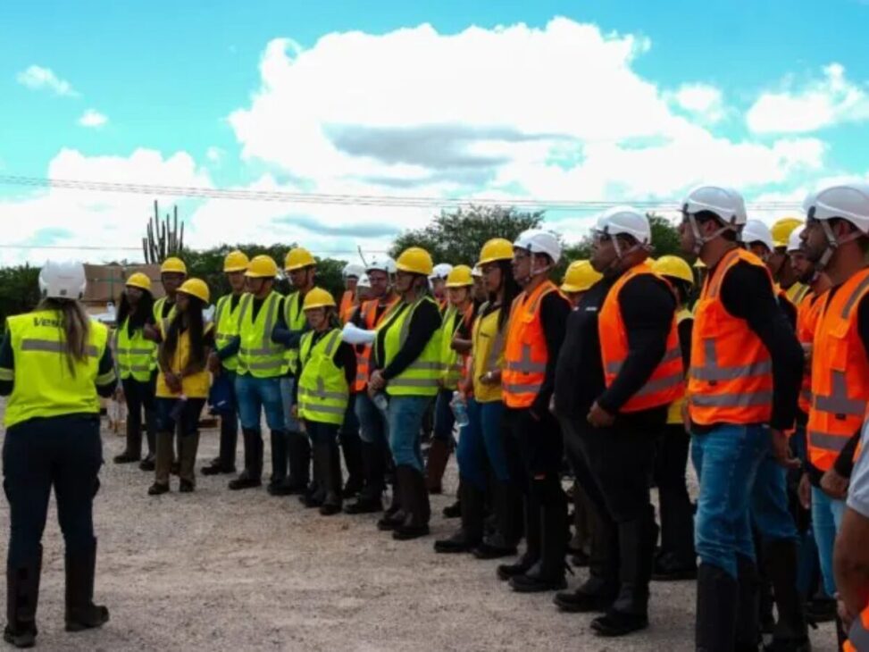 Estudiantes del curso técnico visitan el Complejo Eólico Serra do Tigre, en São Tomé (RN)