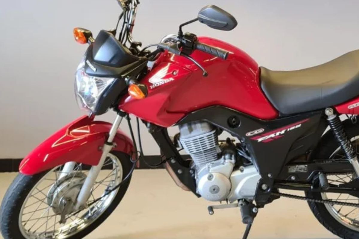 A Honda de 10 Mil Reais que se Recusa a Morrer: A Verdade Sobre o Motor "Varetado" da CG 125