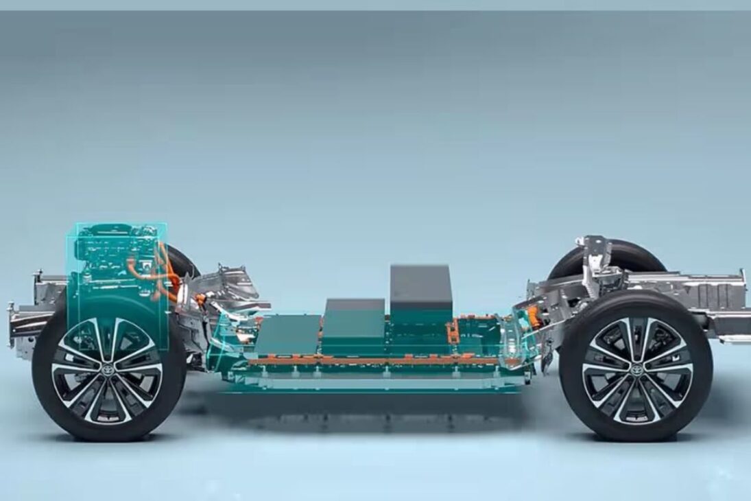 La Toyota Prepara Un SUV 100% Eléctrico Para 2026, Con La Nueva Generación De Baterías Que Promete 800 Km De Autonomía