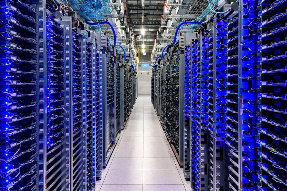 La fábrica que no produce nada físico, pero que consume más energía que la ciudad de Campinas para mantener la inteligencia artificial funcionando