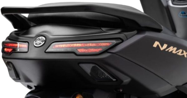 Yamaha NMAX 160: A "rival da PCX" que une conforto, performance e economia de 40 km/l