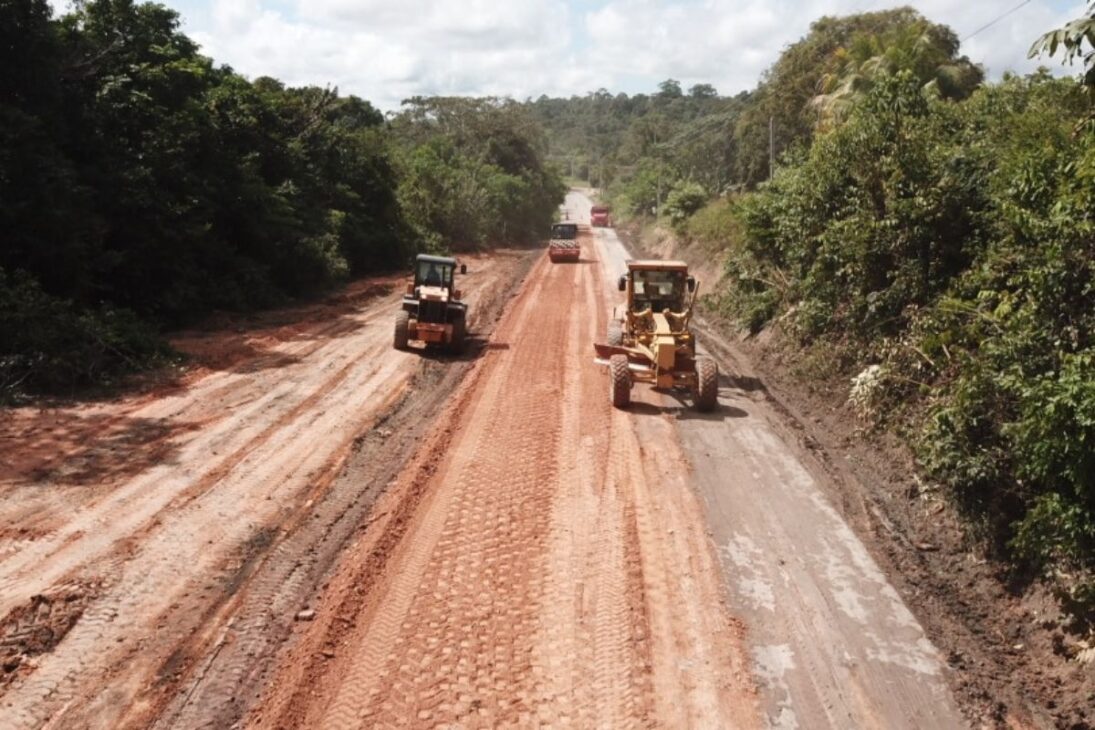 La peor carretera del Brasil, con accidentes diarios e incontables baches, pasa por su primera gran reforma en 40 años y promete un nuevo futuro para Amazonas