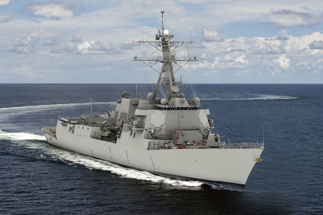 La turbina a gas de un barco de guerra, un motor derivado de un Boeing 747 con 100.000 cv que permite al destructor acelerar de 0 a 55 km/h en segundos