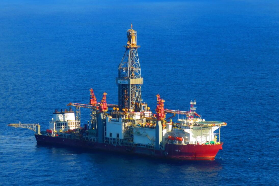 barco de perforación ODN II