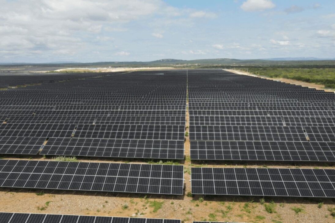 La Planta Solar Brasileña Que Genera Energía Para 1,7 Millón De Personas Y Crea Un Microclima En El Sertão