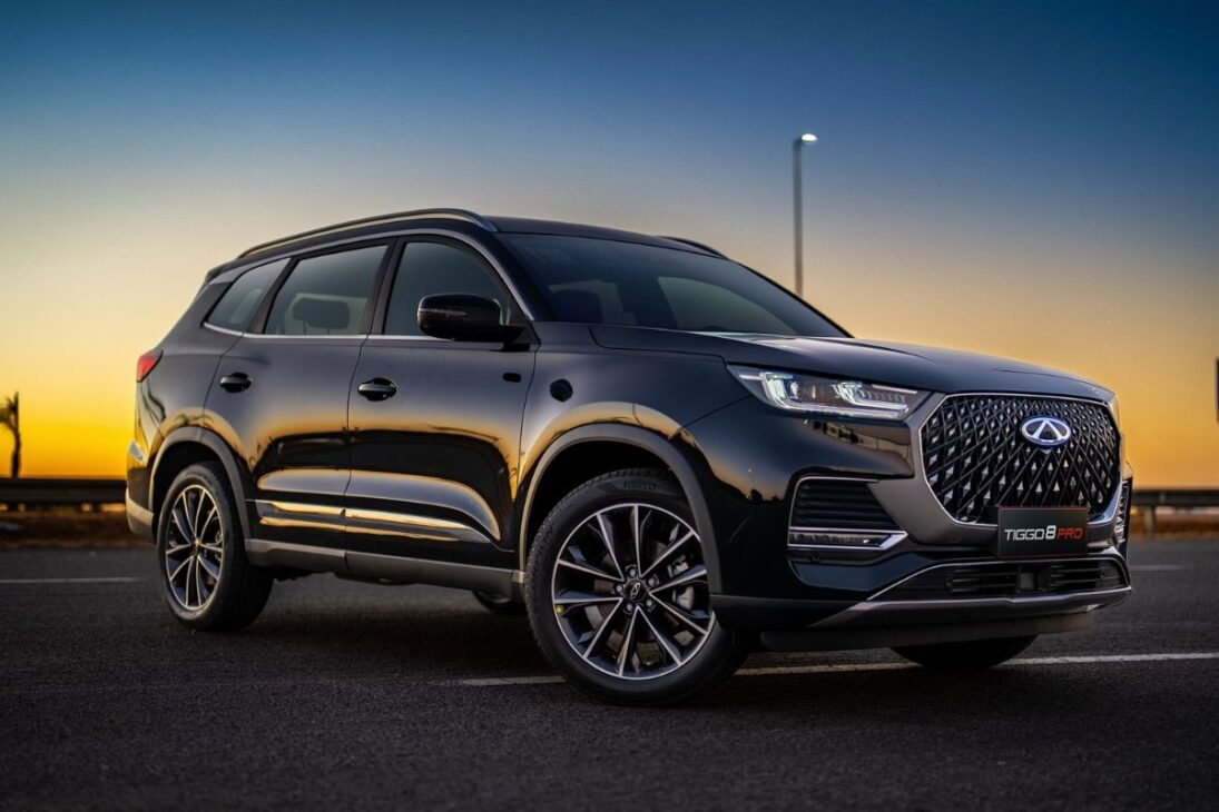 La trayectoria de Chery en Brasil es un estudio de caso sobre resiliencia y reinvención. Inicialmente asociada con el peyorativo apodo "Xing-Ling", que denotaba productos chinos de baja calidad, la fabricante china enfrentó una dura batalla para conquistar al consumidor brasileño. Hoy, el escenario es otro.