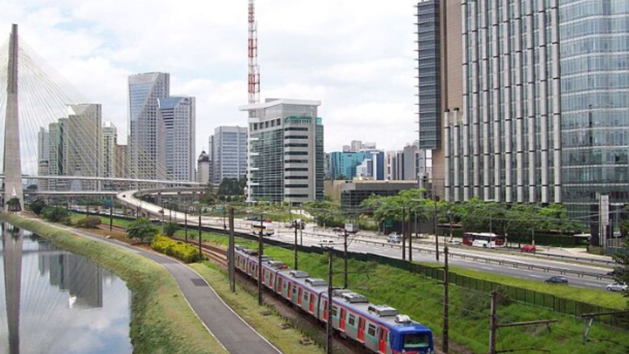 El Brooklin se transformó de un barrio industrial olvidado en un sofisticado y caro polo gastronómico, convirtiéndose en la región con el alquiler más alto de São Paulo.