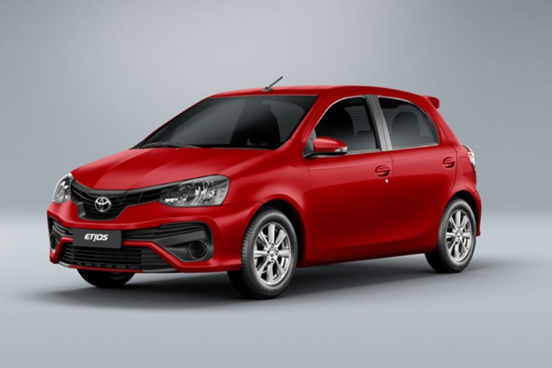 Este hatch japonés de 2019 cuesta R$ 52 mil, tiene uno de los menores costos de mantenimiento de Brasil y no visita el taller