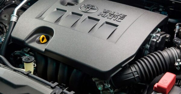 O Último Corolla com Câmbio Manual: A Despedida da Versão GLi 2019, a Última Chance de Ter o Sedan com a Pureza do Câmbio de 6 Marchas.