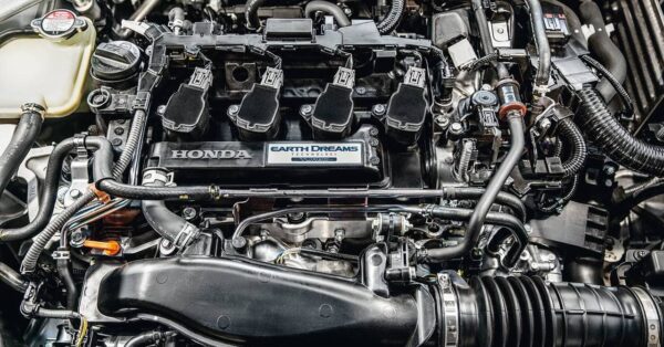 Este sedã saiu de linha em 2021 e virou o queridinho de quem busca conforto de categoria superior e manutenção barata