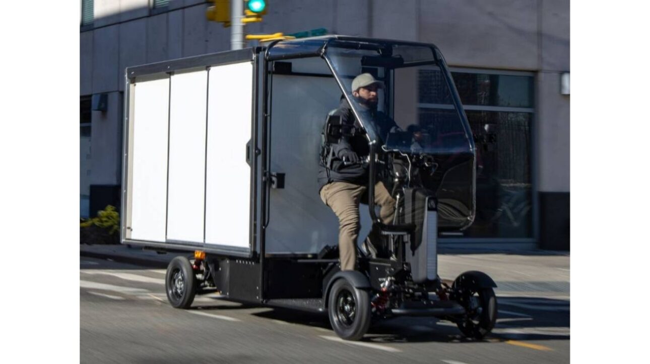 Honda revela Fastport eQuad, triciclo elétrico para entregas com até 295 kg. Futuro da logística urbana com pedal assistido e bateria removível!