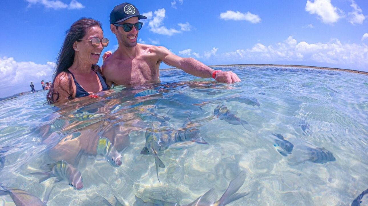 Maragogi atrae turistas e investidores com praias paradisíacas e projetos bilionários, mas corre risco ambiental na APA Costa dos Corais.