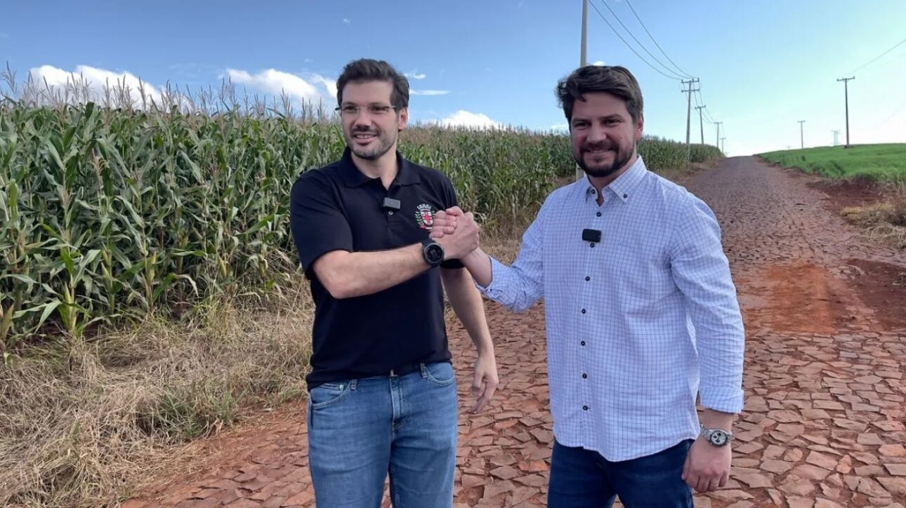 Alcaldes firmaron compromiso para pavimentar 17 km de la carretera que conecta Arapongas y Londrina. (Foto por Cindy Santos/tnonline)