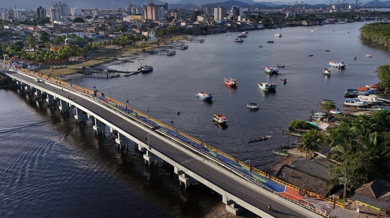 El Puente En Paranaguá Se Convierte En Atractivo Con Pintura De 1.500 M², Uniendo Arte Urbana, Turismo Y Cultura En La Costa De Paraná. Ver Detalles.
