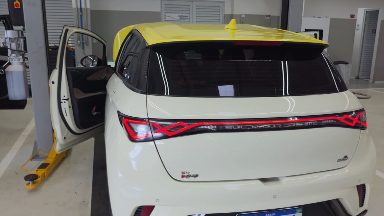 BYD Dolphin con 220 mil km recorridos en Brasil sorprende por durabilidad, autonomía por encima de la media y mantenimiento mínimo. Ve los detalles.