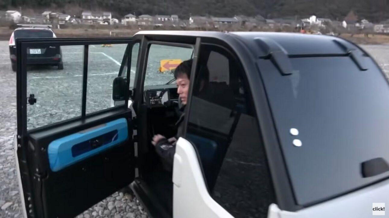 Minicarro elétrico Mibot conquista o Japão com vendas antecipadas, preço acessível e design compacto que cabe até dentro de uma van. (Imagem: divulgação)