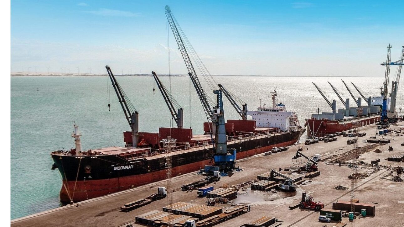 El Complejo de Pecém Invierte Casi R$ 1 Billón para Desafiar el Puerto de Santos y Transformar a Brasil en el Líder Global en Exportaciones. (Imagen/ Divulgación)