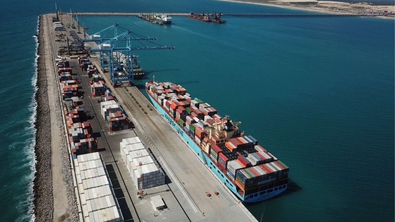 El Complejo de Pecém Invierte Casi R$ 1 Billón para Desafiar el Puerto de Santos y Transformar a Brasil en el Líder Global en Exportaciones. (Imagen/ Divulgación)