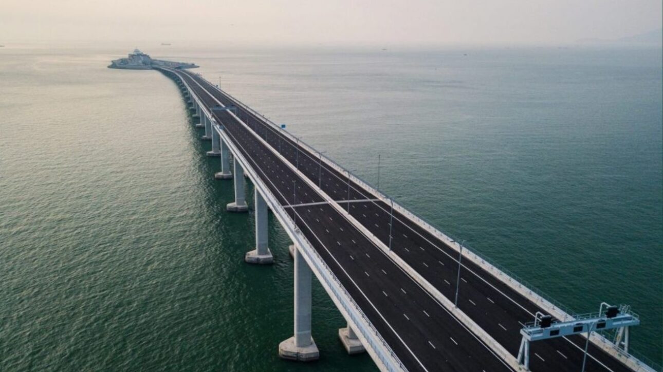 El puente más largo del mundo une tecnología y economía, supera distancias brasileñas y genera miles de empleos en una obra monumental en China.
