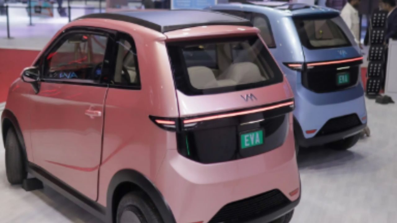 El Vayve Eva ofrece hasta 250 km de autonomía con su batería, que es complementada por una recarga solar capaz de añadir de 10 a 12 km por día. Imagem: Vayve Mobility