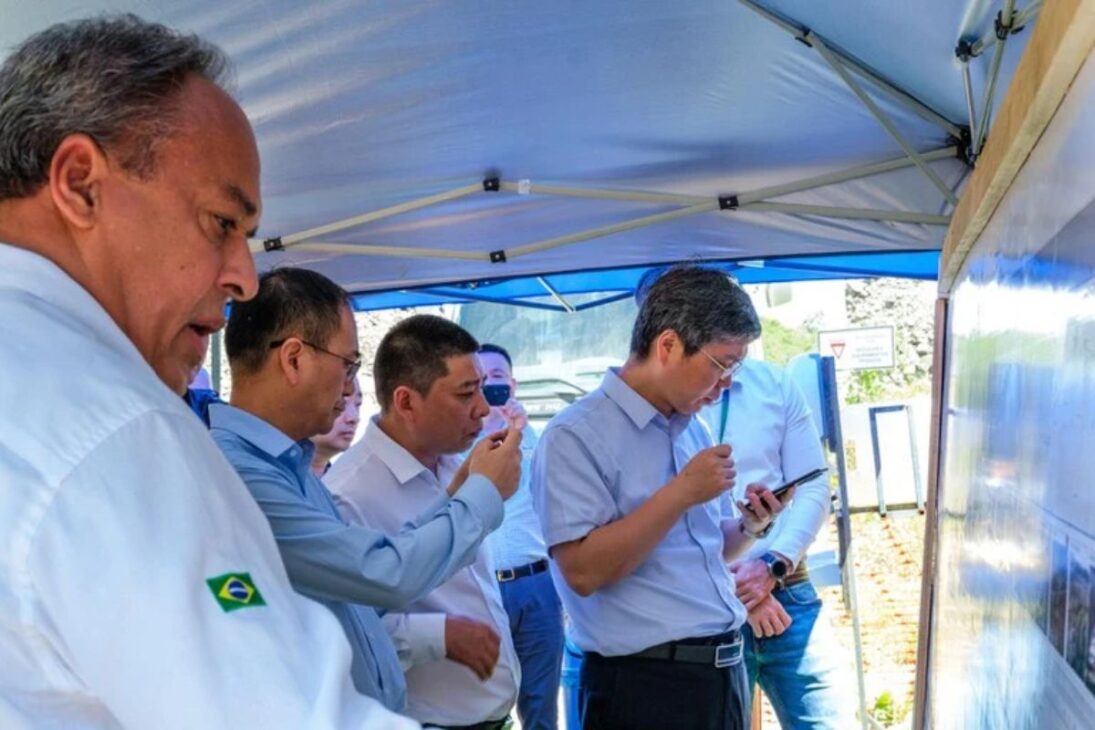 El acuerdo de 2025 entre Brasil y China para la construcción de ferrovía que va a ligar a Bahía hasta el megaporto en Perú