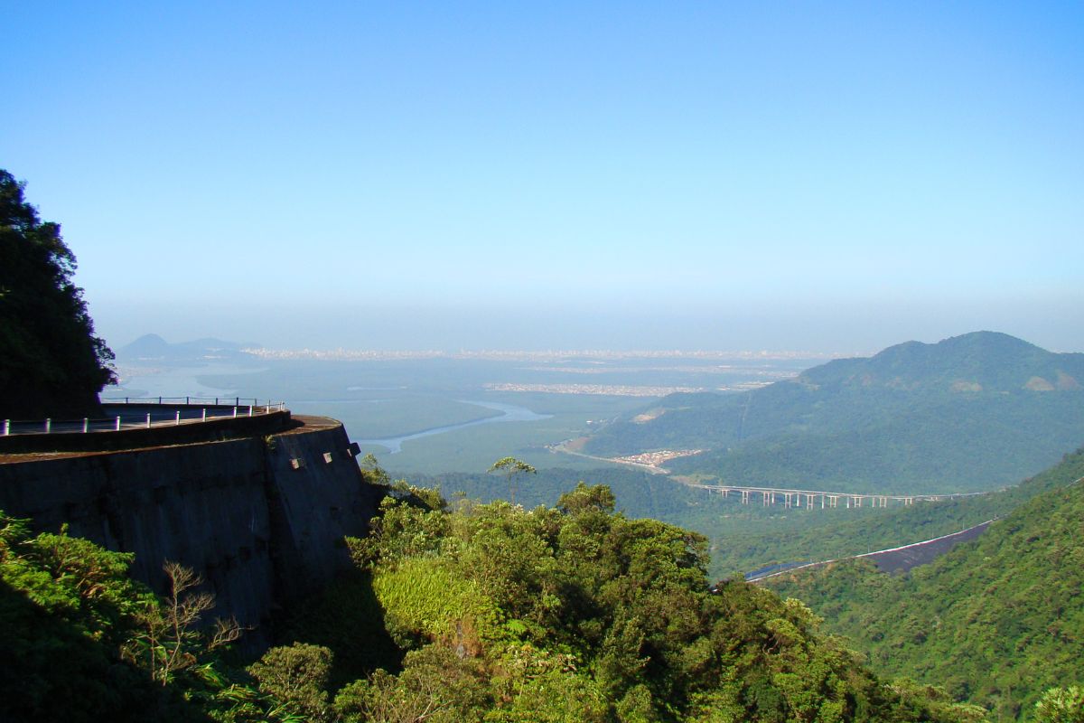 O "caminho do ouro" secreto: o guia definitivo para a Estrada da Petrobras, que liga São Paulo ao mar