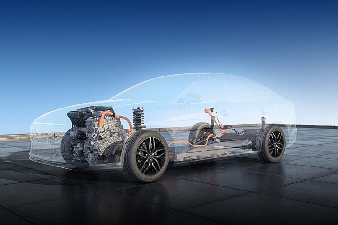 El nuevo híbrido de BYD que roda más de 1.000 km y ahora tiene una batería mayor para andar 100 km solo en modo eléctrico