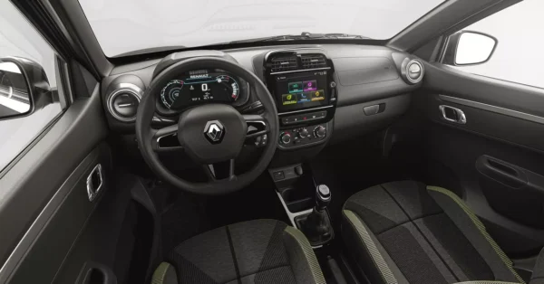 Ele roda quase 600 km com um único tanque: o carro popular que consome menos que muita moto e surpreende no Brasil em 2025