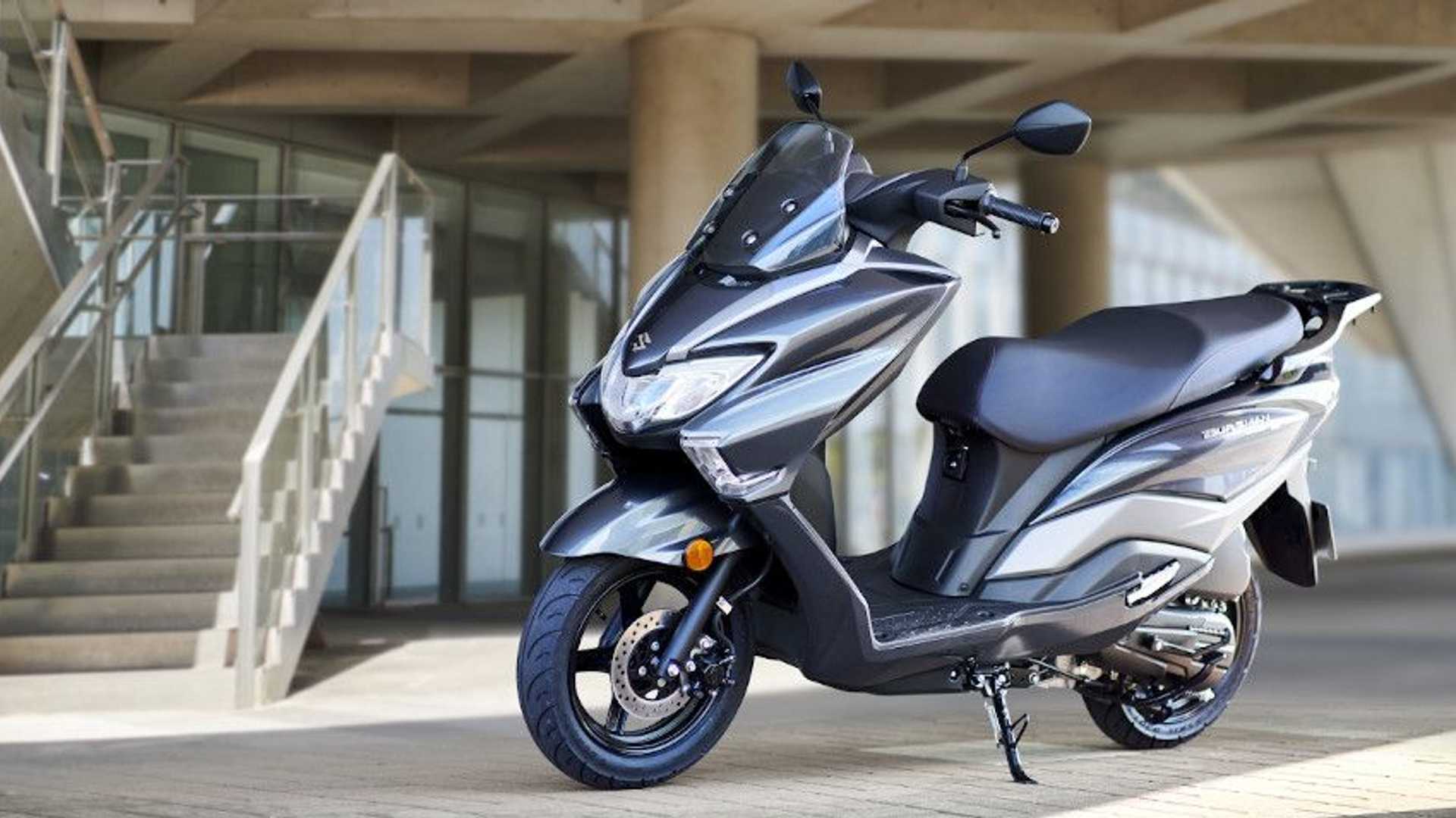 A moto híbrida da Suzuki que consome só 1 litro a cada 52,6 km, tem modo Eco automático e freios CBS de série
