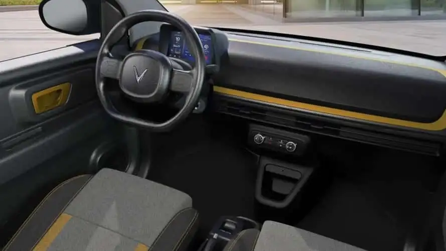 Minicoche eléctrico compacto y barato conquista Vietnam, pero podría revolucionar también el mercado brasileño con autonomía y diseño urbano innovador. (Imagen: divulgação)